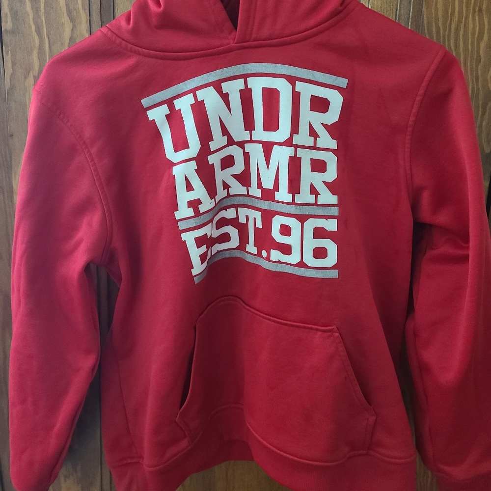 Under Armour red youth LG